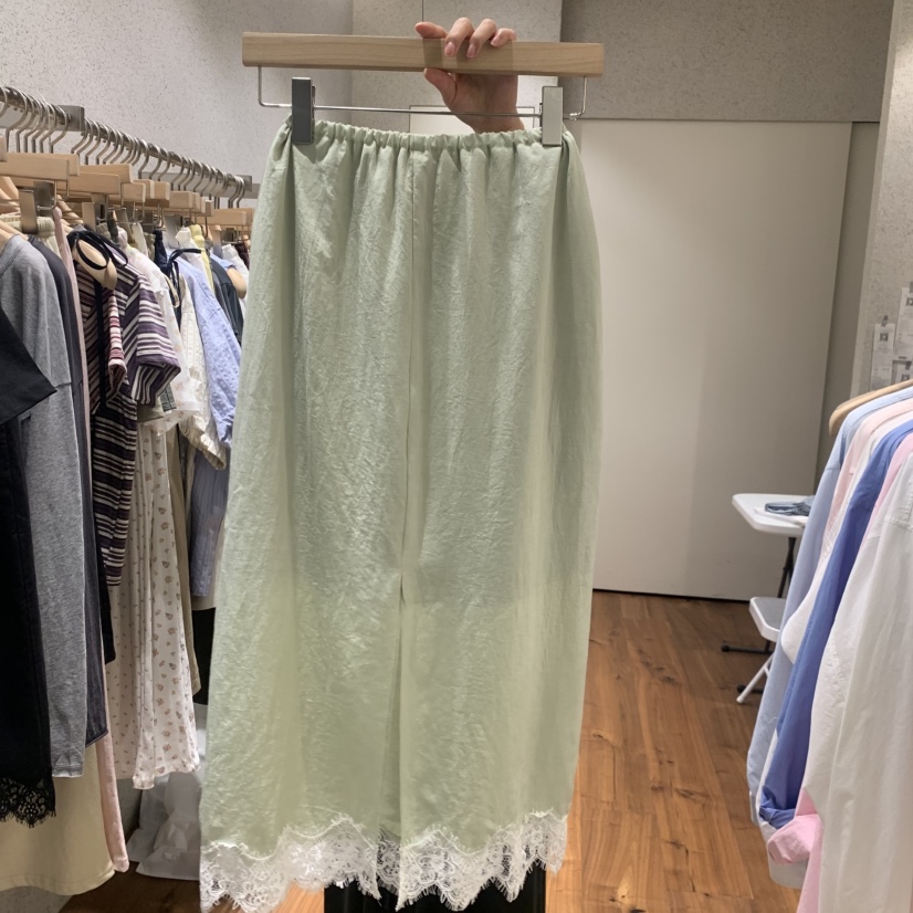 COMELY韓國直郵女裝新品推薦時尚職業人氣半身裙中短裙蕾絲COMELY半身裙/中短裙