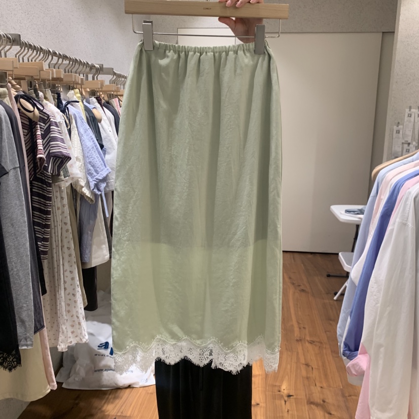 COMELY韓國直郵女裝新品推薦時尚職業人氣半身裙中短裙蕾絲COMELY半身裙/中短裙圖色1