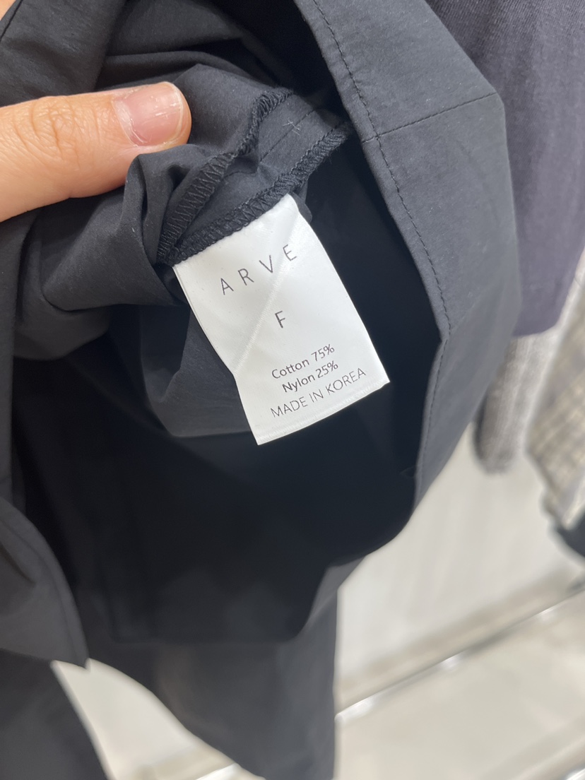 ARVE韓國代購女士新款26春夏人氣時尚熱賣26夏季襯衫蕾絲衫ARVE襯衫/蕾絲衫