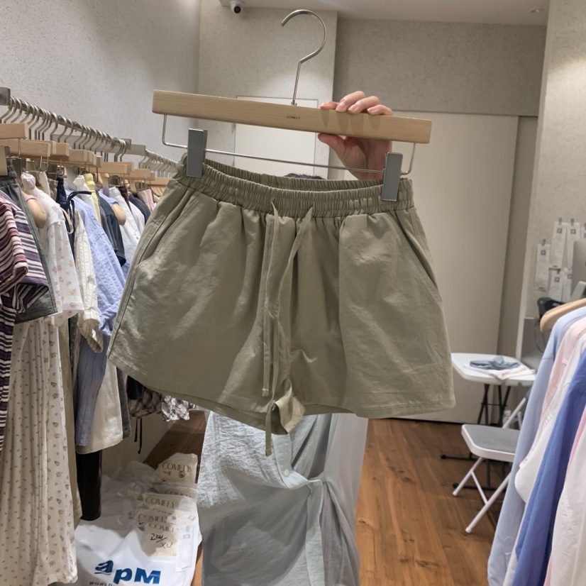 COMELY韓國代購女裝新款26春夏職業休閑熱賣人氣推薦短褲COMELY短褲圖色1