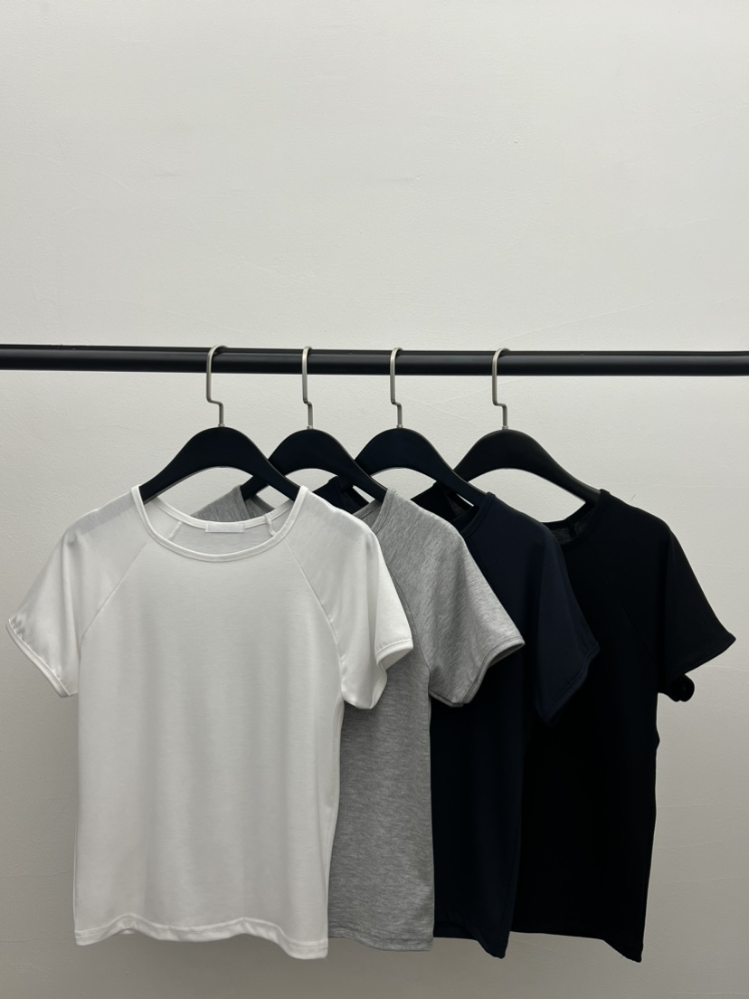 BLACK PIG/BERTO韓國東大門代購女裝新款休閑推薦職業T恤BLACK PIG/BERTOT恤
