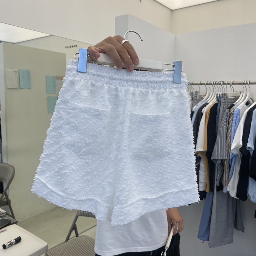 NON CLIP韓國直郵女裝新品推薦26春夏職業休閑時尚短褲刺繡NON CLIP短褲