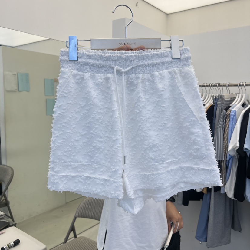 NON CLIP韓國直郵女裝新品推薦26春夏職業休閑時尚短褲刺繡NON CLIP短褲圖色1