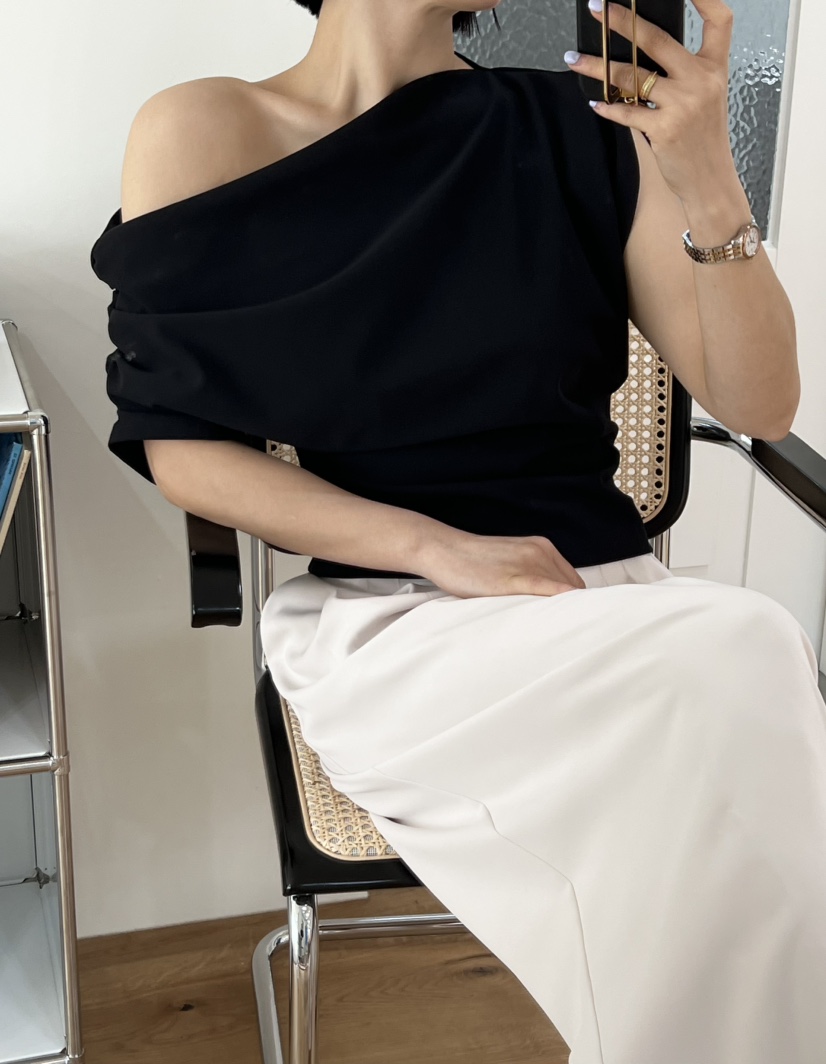 VERNI韓國東大門代購女士新品26春夏熱賣時尚26夏季T恤不對稱VERNIT恤