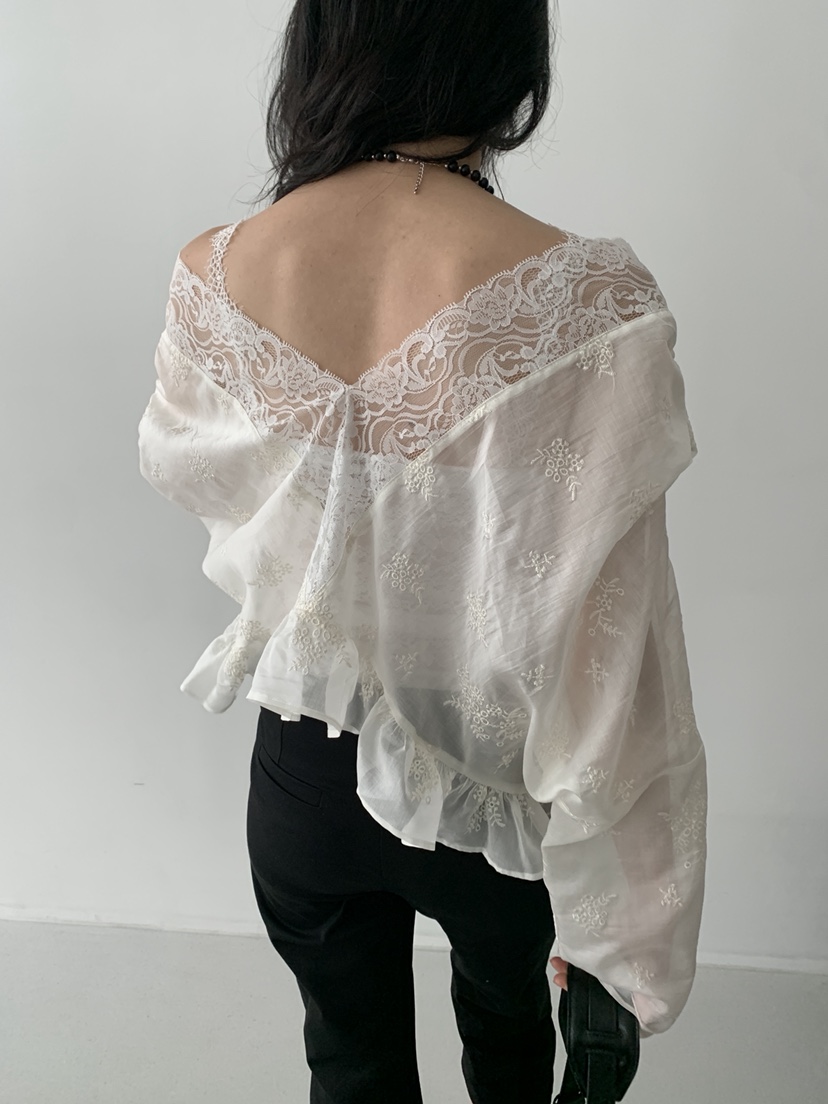 MURMUR韓國東大門直郵女裝新品推薦人氣襯衫蕾絲衫羊毛開襟MURMUR襯衫/蕾絲衫