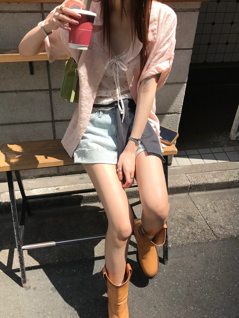 ESCHER東大門實拍韓國女士新款人氣熱賣休閑時尚襯衫蕾絲衫ESCHER襯衫/蕾絲衫