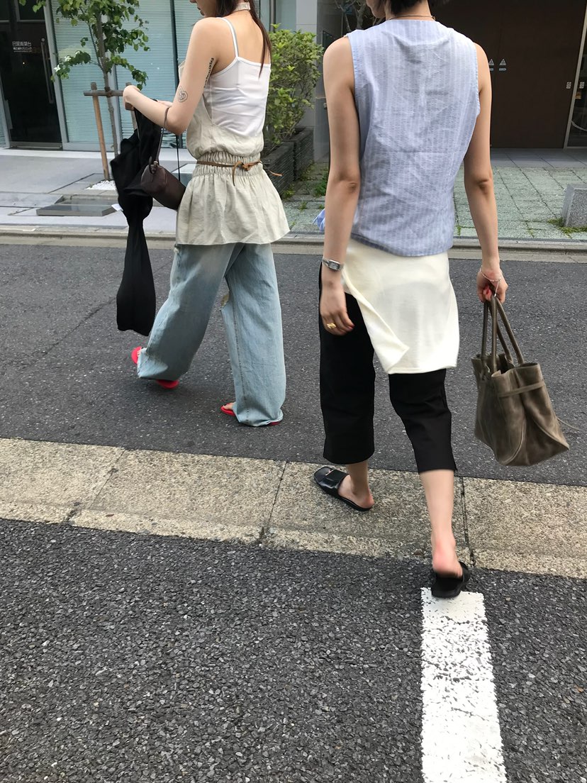 ESCHER韓國東大門代購女裝新品熱賣時尚26春夏襯衫蕾絲衫ESCHER襯衫/蕾絲衫