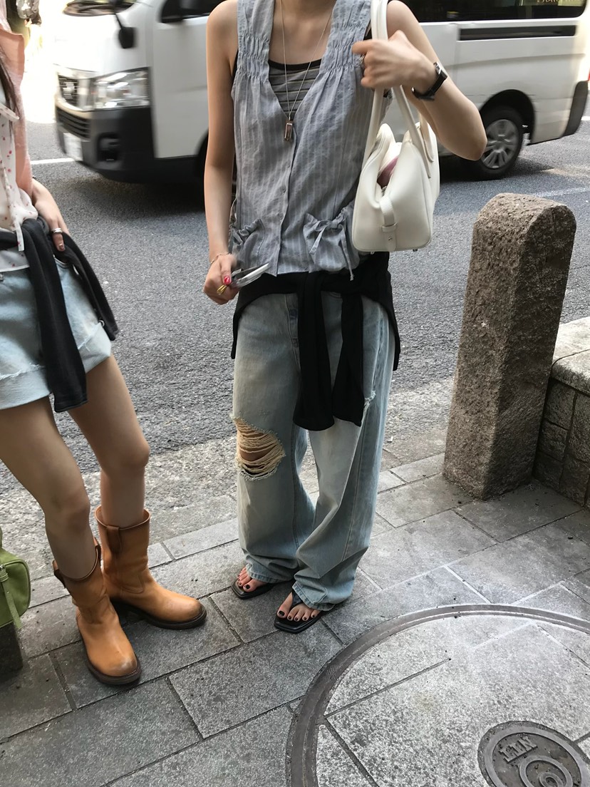 ESCHER韓國東大門代購女裝新品熱賣時尚26春夏襯衫蕾絲衫ESCHER襯衫/蕾絲衫