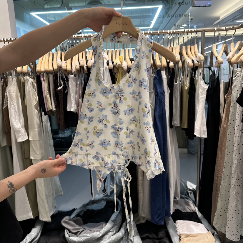 HONG.U韓國代購女裝新款時尚休閑人氣職業26春夏吊帶背心HONG.U吊帶/背心圖色1