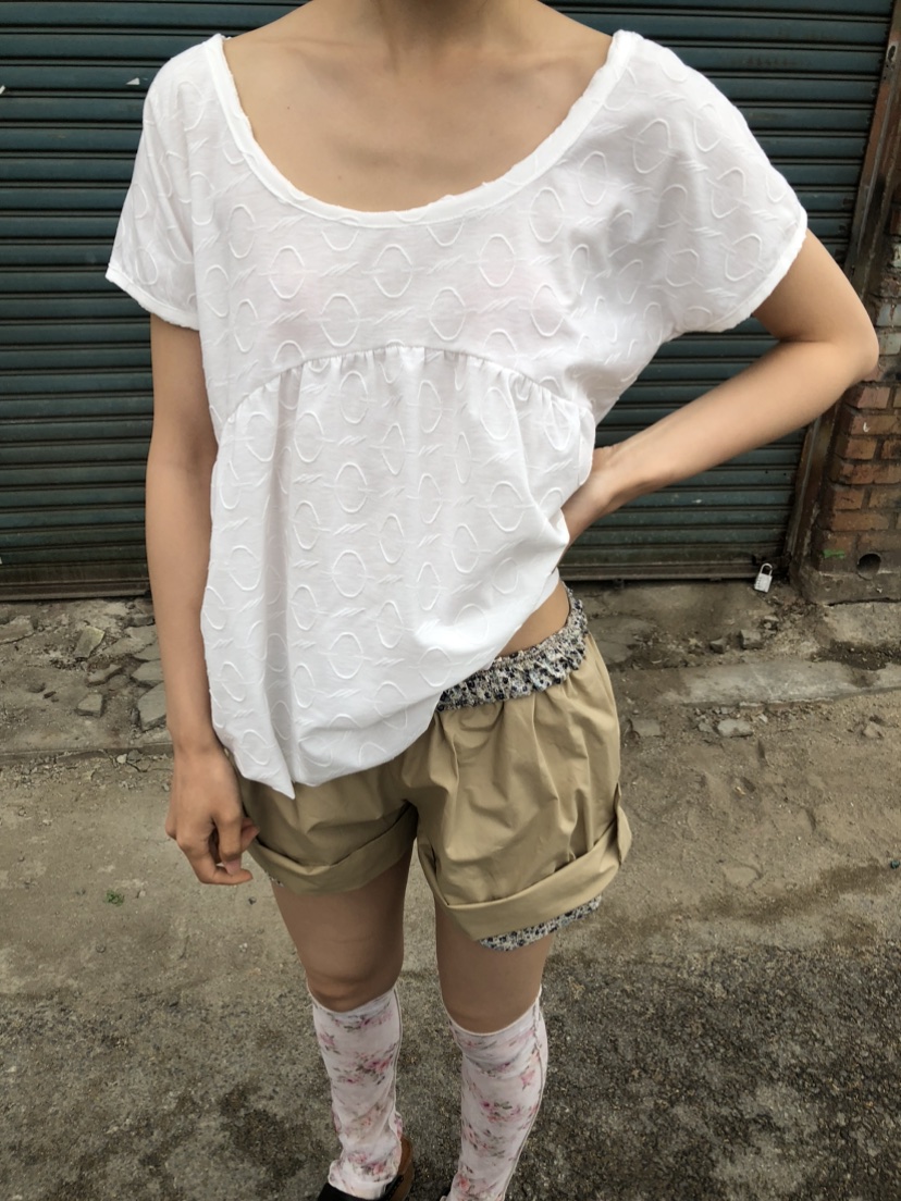 FLASH/I LOVE ME東大門實拍韓國女士新款26夏季26春夏T恤FLASH/I LOVE MET恤