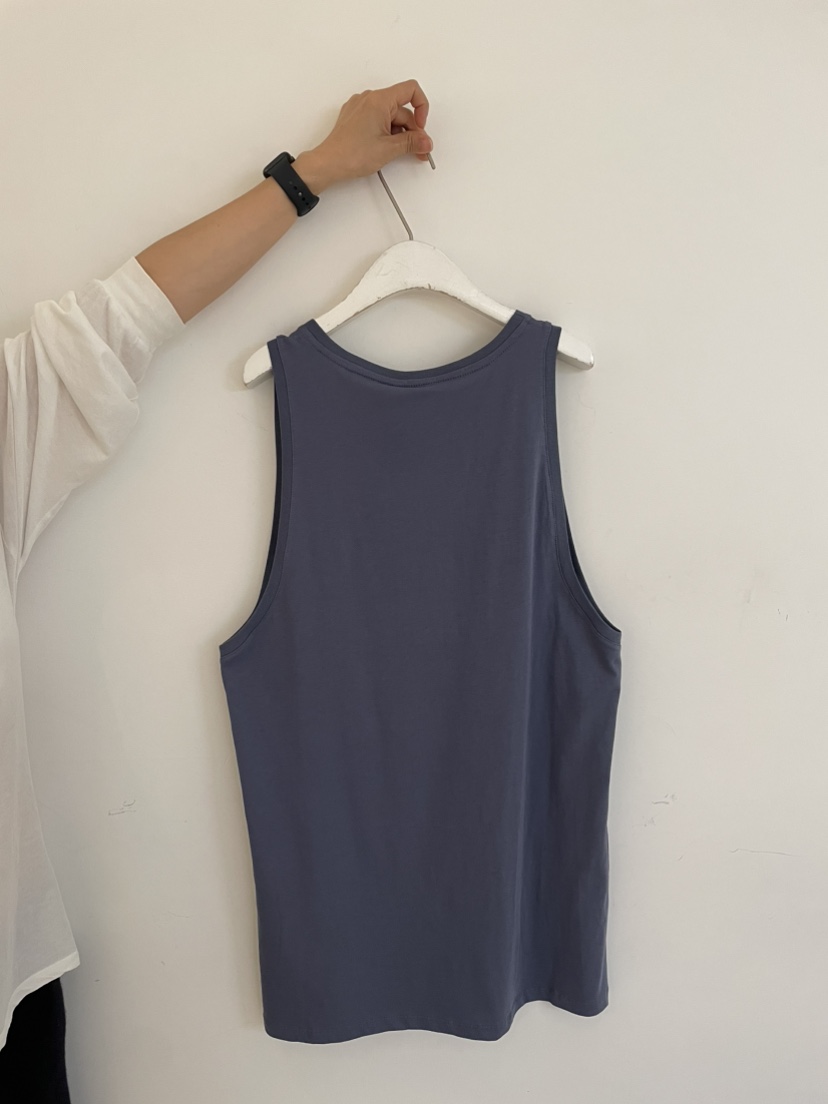 JEONG GAM STUDIOS東大門實拍韓國女士新品推薦吊帶背心JEONG GAM STUDIOS吊帶/背心