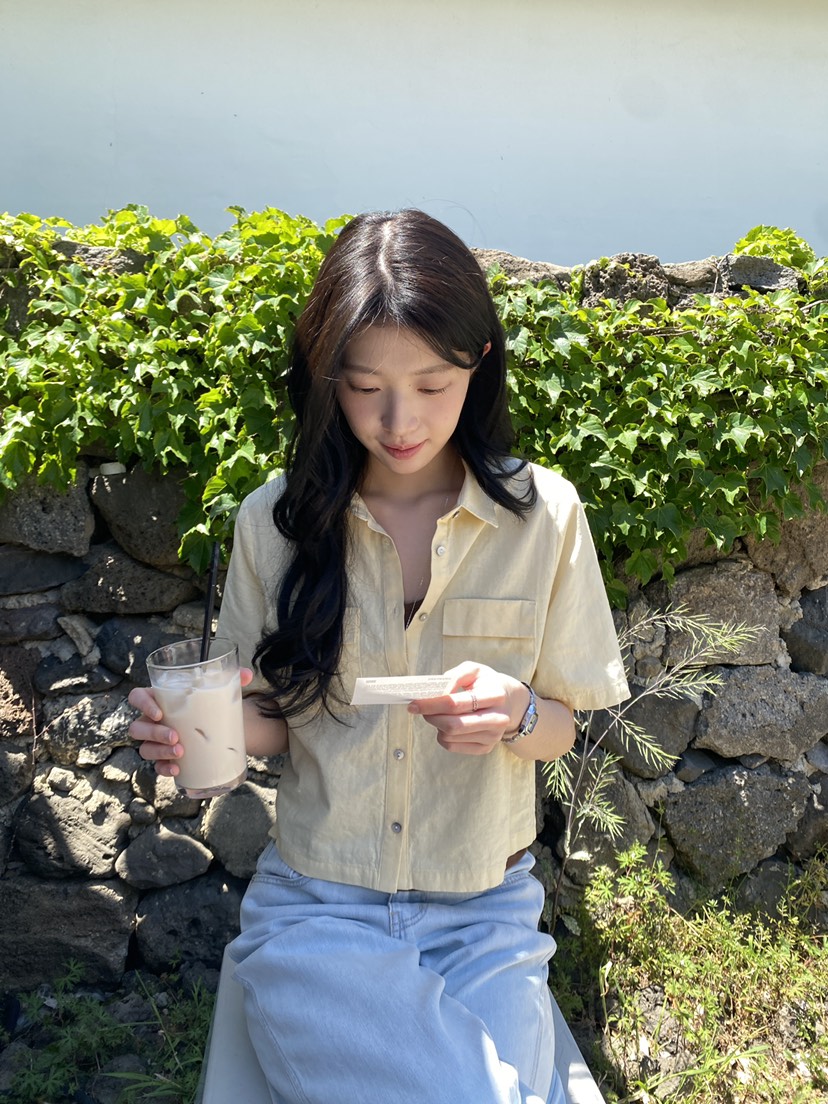 ERUME韓國直郵女士新款26夏季26春夏休閑人氣推薦襯衫蕾絲衫ERUME襯衫/蕾絲衫