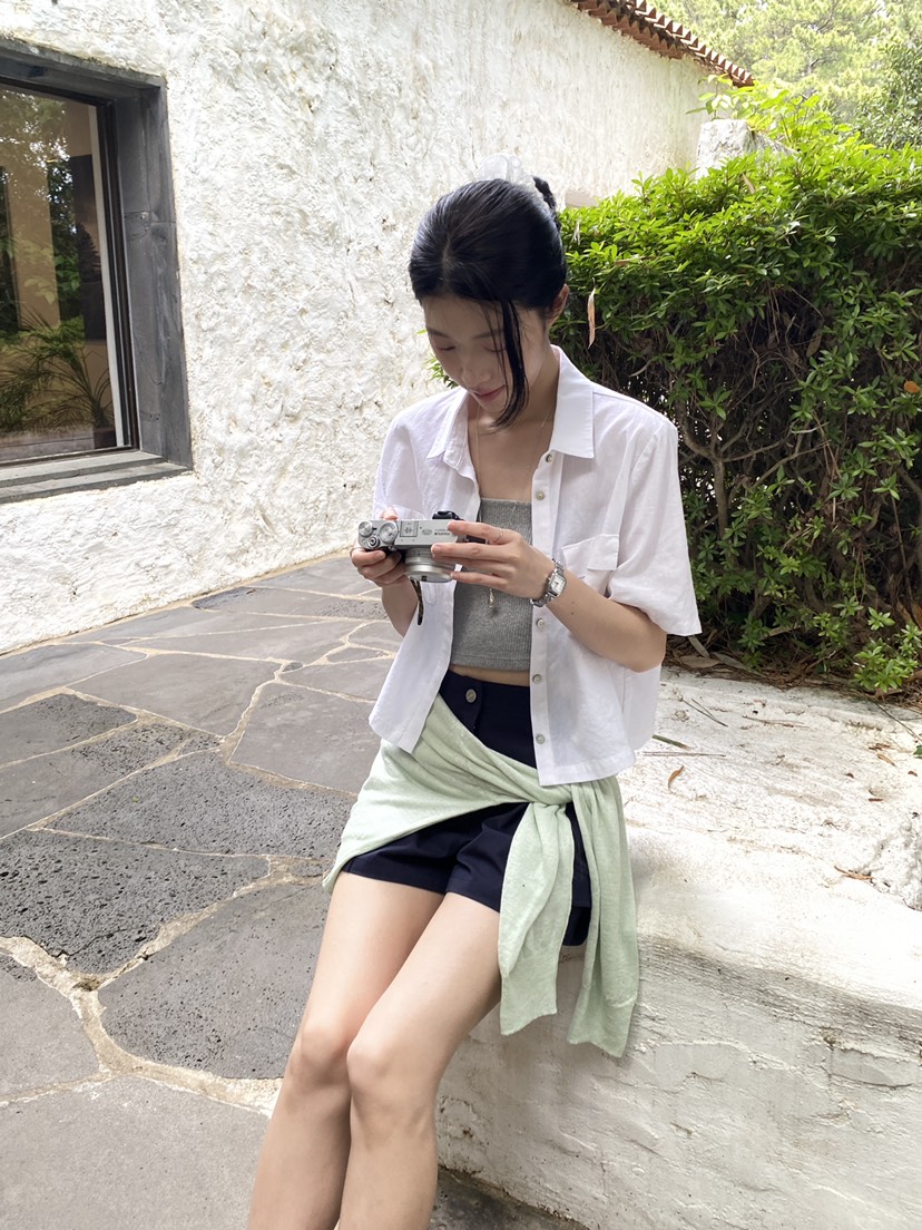 ERUME韓國直郵女士新款26夏季26春夏休閑人氣推薦襯衫蕾絲衫ERUME襯衫/蕾絲衫