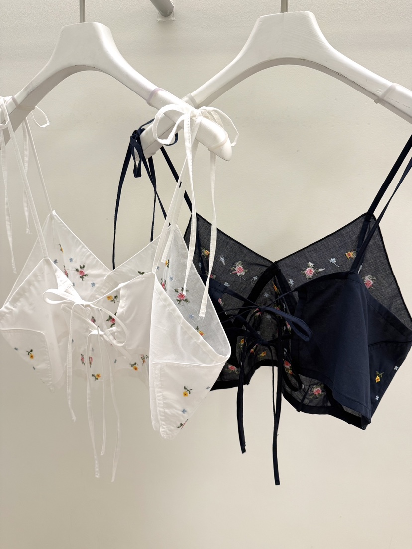 PEBBLE東大門實拍韓國女士新品時尚26夏季吊帶背心刺繡圍巾PEBBLE吊帶/背心
