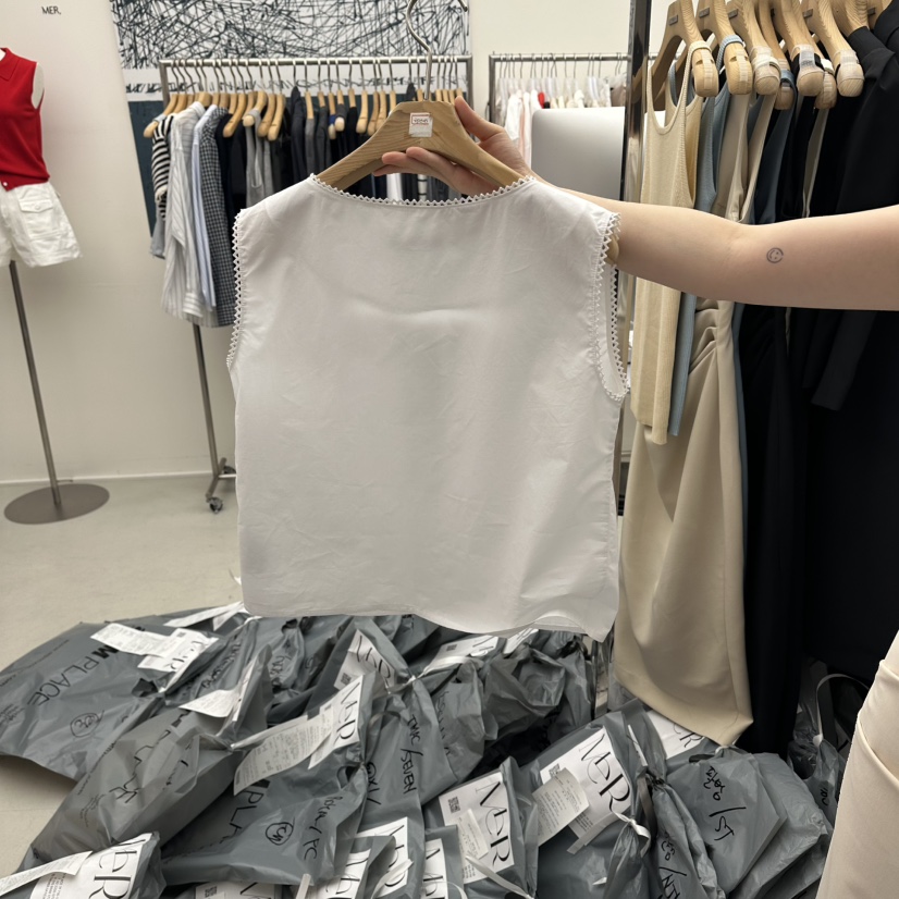 MER韓國東大門直郵女士新款時尚26春夏熱賣休閑襯衫蕾絲衫MER/ANGELO BIANCO襯衫/蕾絲衫