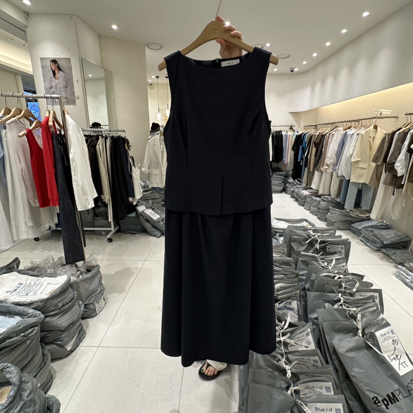BLUEI-D/N SHARP韓國東大門直郵女士新品26春夏連衣裙Blue i-d/N SHARP連衣裙圖色2深藍色