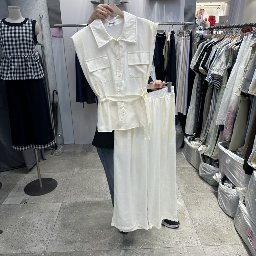 BLOOM東大門實拍韓國女裝新品熱賣26夏季推薦套裝系帶套裝BLOOM-Q套裝圖色1