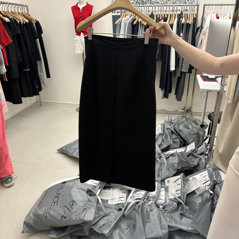 MER韓國直郵實拍女裝新品熱賣時尚人氣休閑26春夏26夏季長裙MER/ANGELO BIANCO長裙