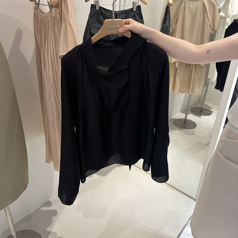 MER韓國直郵女士新品26春夏推薦熱賣職業時尚休閑襯衫蕾絲衫MER/ANGELO BIANCO襯衫/蕾絲衫圖色2