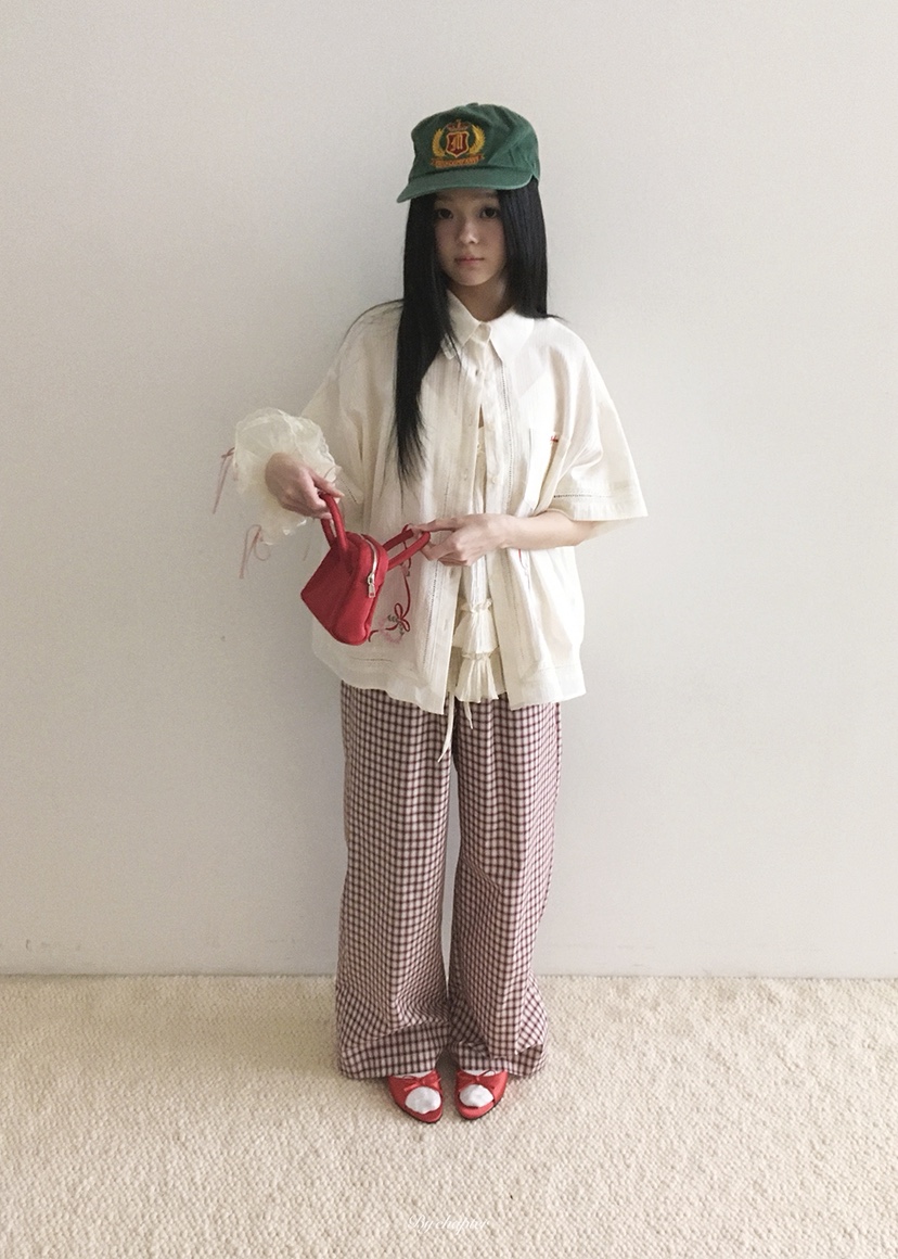 BY CHAPTER韓國代購女士新品熱賣推薦人氣襯衫蕾絲衫刺繡BY Chapter襯衫/蕾絲衫