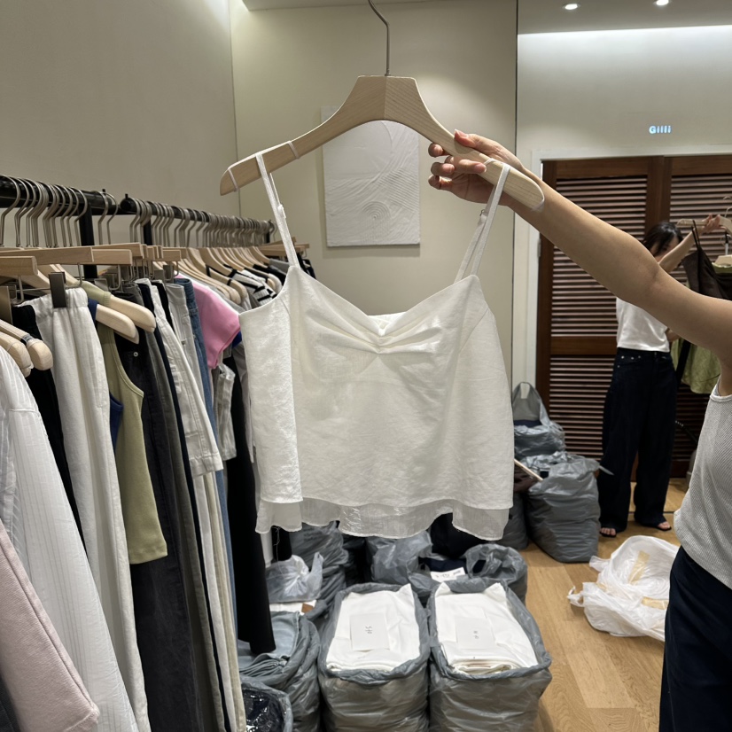 GILLI韓國直郵實拍女裝新品熱賣推薦休閑時尚吊帶背心亞麻布GILLI吊帶/背心圖色1