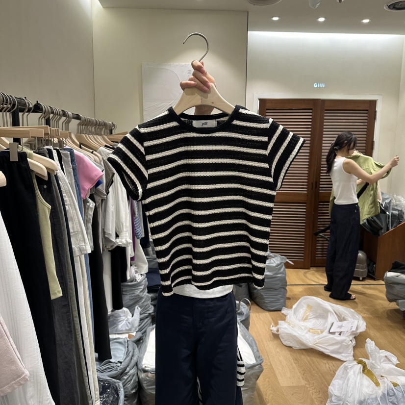 GILLI韓國代購女士新款26夏季熱賣推薦時尚人氣職業26春夏T恤GILLIT恤圖色2