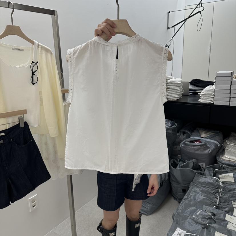 WRITTEN BY韓國代購女士新品26夏季26春夏吊帶背心蕾絲鏤空WRITTEN BY吊帶/背心