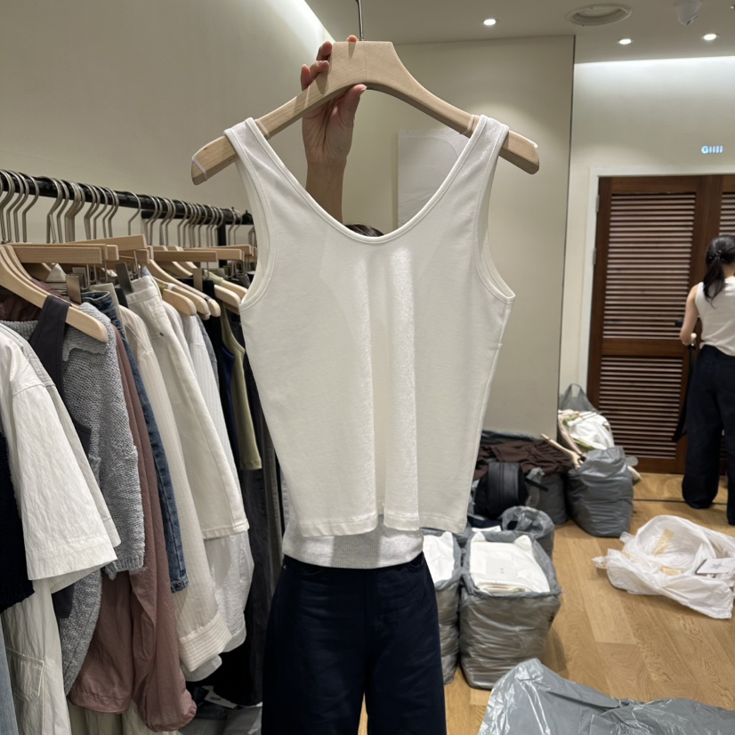 GILLI韓國直郵實拍女裝新品熱賣時尚人氣職業推薦吊帶背心GILLI吊帶/背心