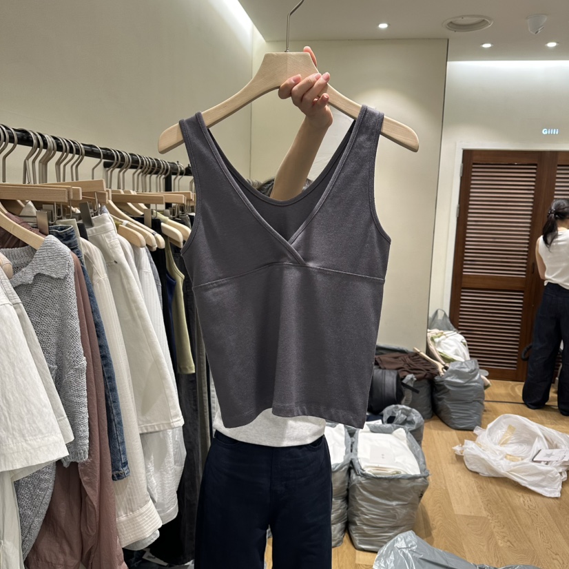 GILLI韓國直郵實拍女裝新品熱賣時尚人氣職業推薦吊帶背心GILLI吊帶/背心圖色2