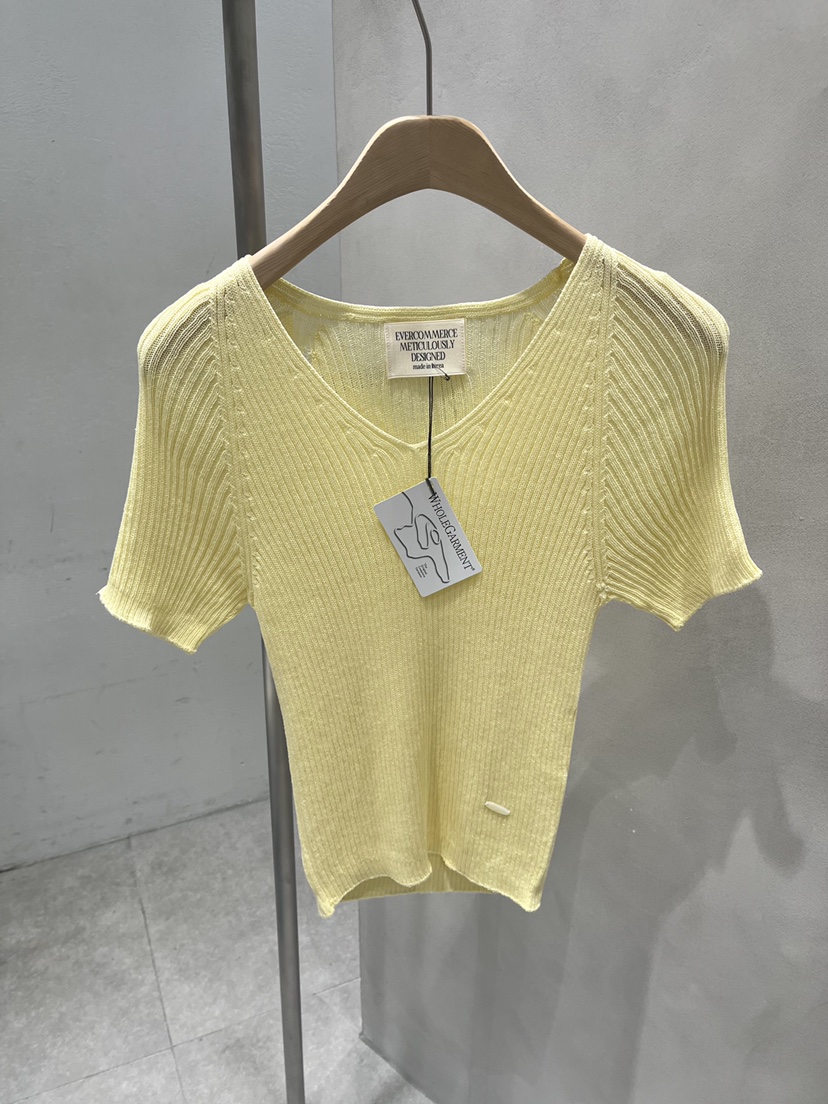 EVERCOMMERCE METICULOUSLY DESIGNED韓國代購女裝新品26春夏針織衫EVERCOMMERCE METICULOUSLY DESIGNED針織衫