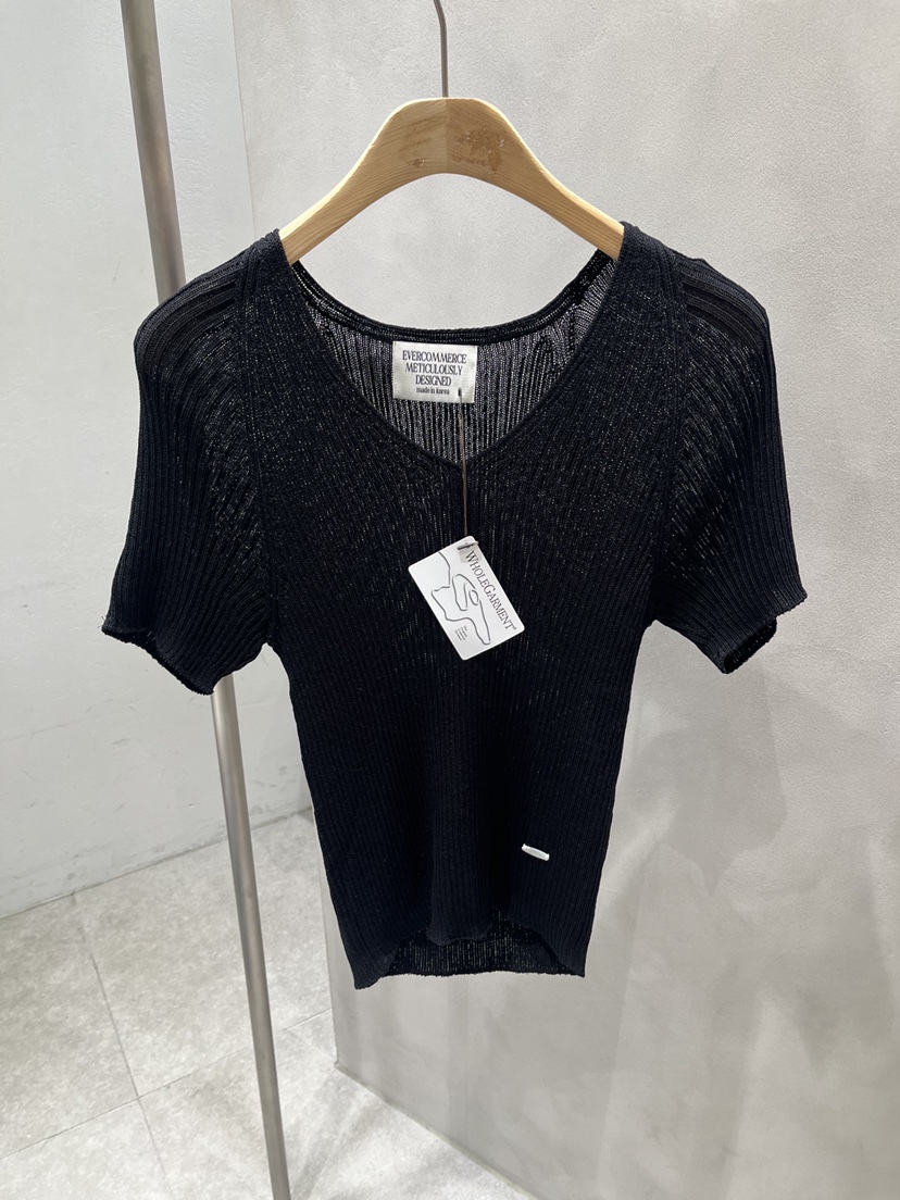 EVERCOMMERCE METICULOUSLY DESIGNED韓國代購女裝新品26春夏針織衫EVERCOMMERCE METICULOUSLY DESIGNED針織衫