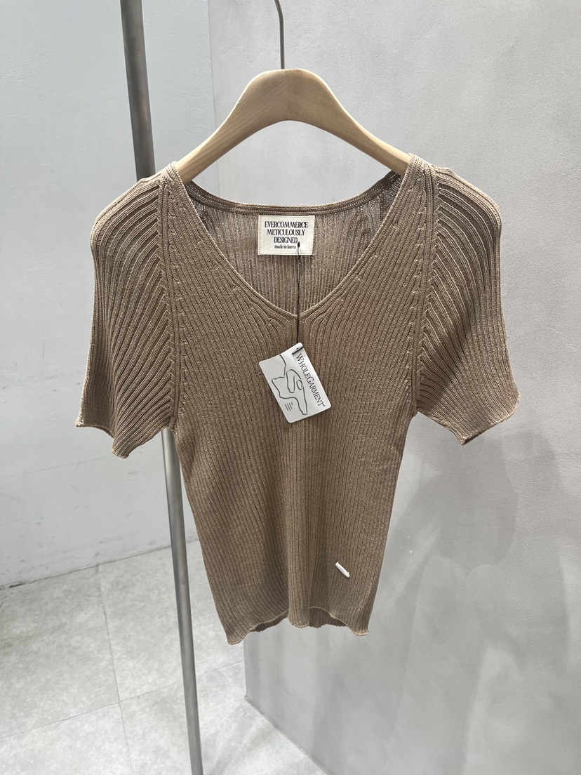 EVERCOMMERCE METICULOUSLY DESIGNED韓國直郵女裝新品熱賣針織衫EVERCOMMERCE METICULOUSLY DESIGNED針織衫圖色2
