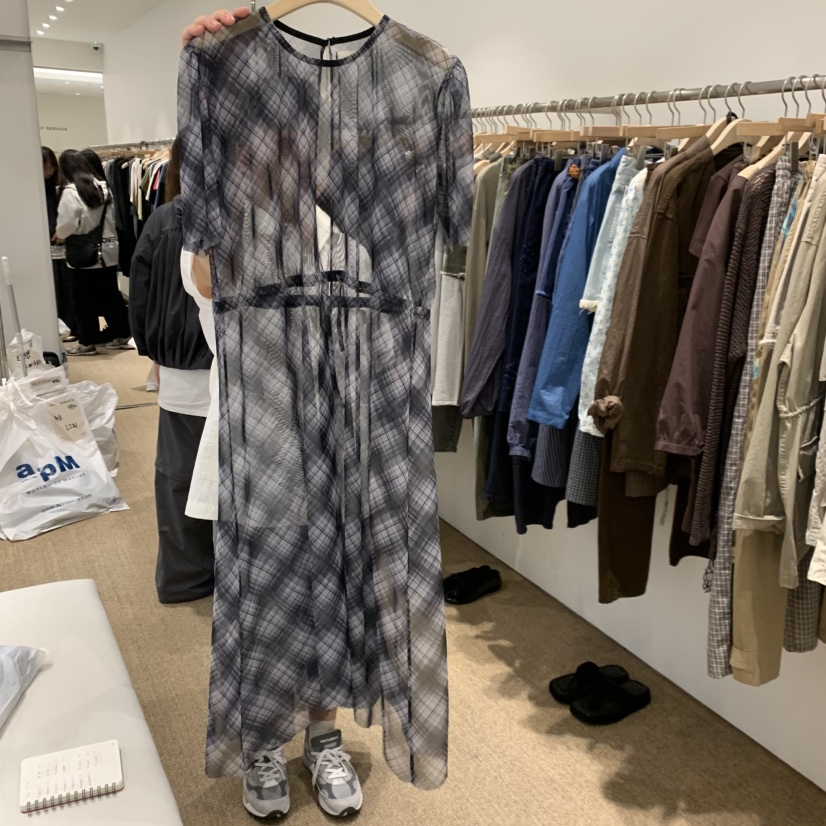 SELF SERVICE韓國東大門代購女士新品26夏季職業人氣連衣裙SELF SERVICE連衣裙圖色1