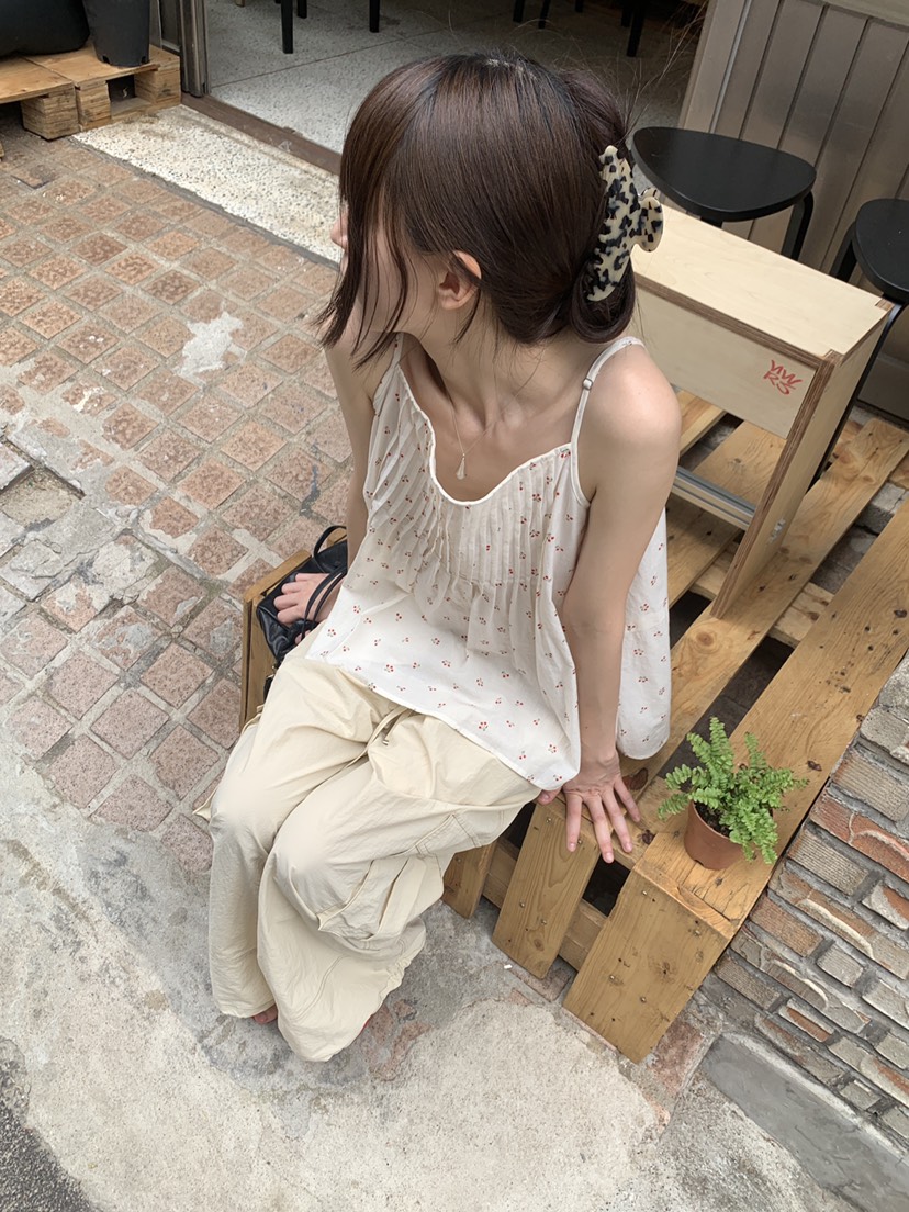 LOGARDEN韓國直郵女士新品26春夏推薦休閑職業吊帶背心褶裥LO GARDEN吊帶/背心