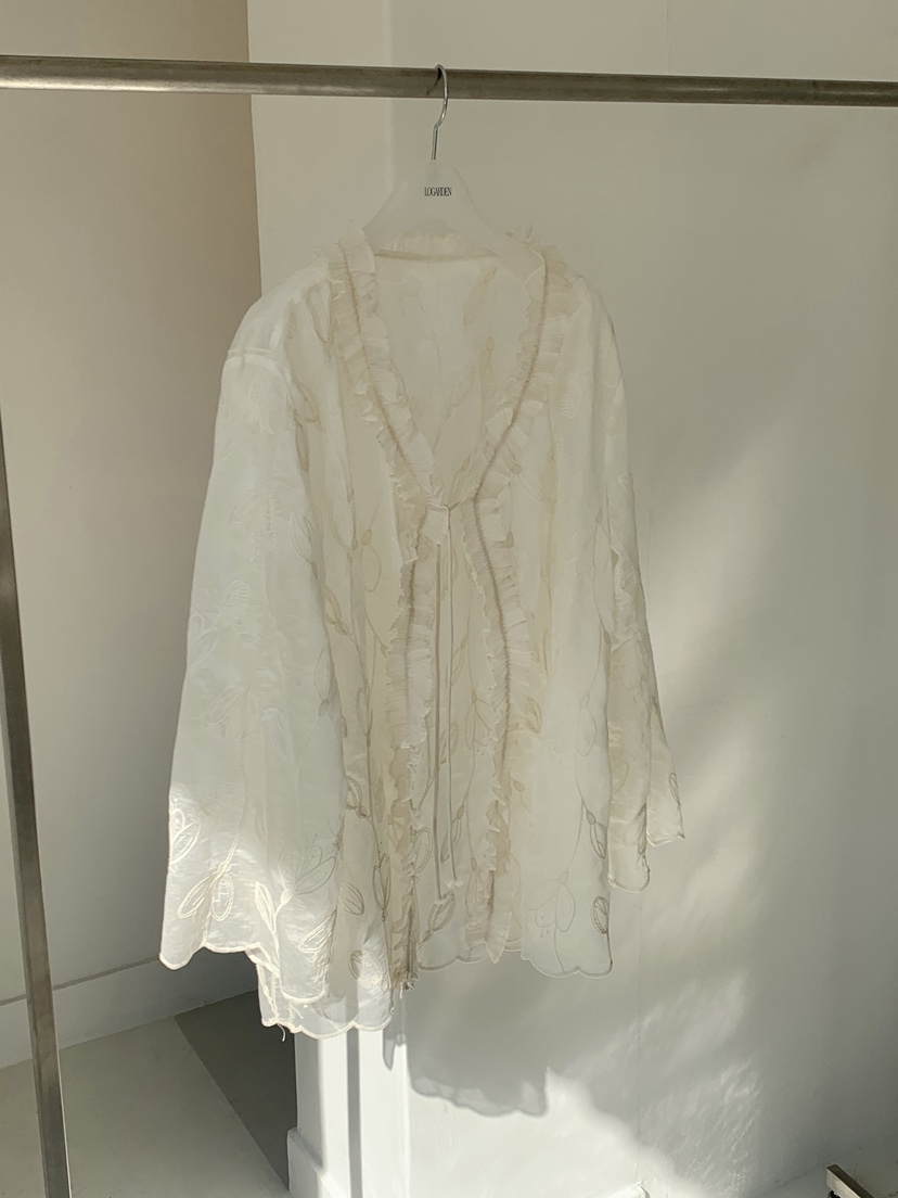 LOGARDEN韓國東大門代購女裝新款26夏季人氣熱賣襯衫蕾絲衫LO GARDEN襯衫/蕾絲衫