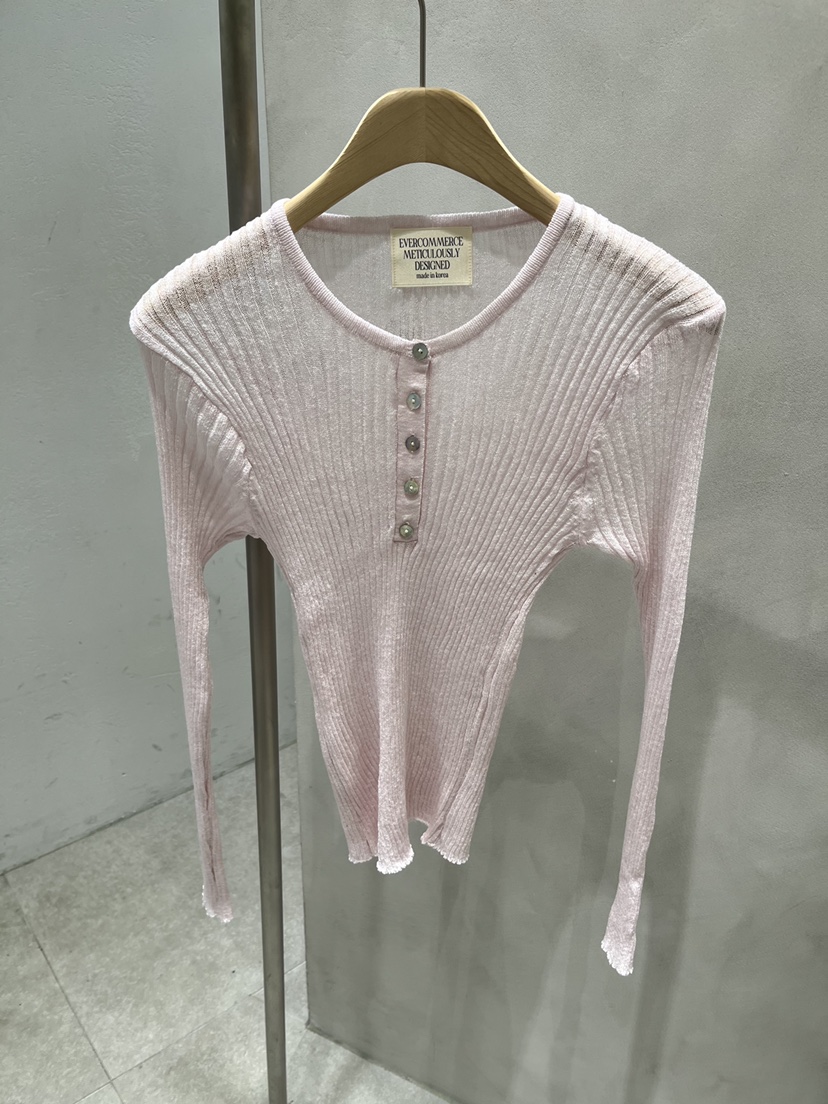 EVERCOMMERCE METICULOUSLY DESIGNED韓國代購女士新品26春夏針織衫羅紋EVERCOMMERCE METICULOUSLY DESIGNED針織衫圖色1