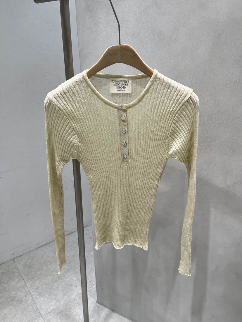 EVERCOMMERCE METICULOUSLY DESIGNED韓國代購女士新品26春夏針織衫羅紋EVERCOMMERCE METICULOUSLY DESIGNED針織衫圖色2