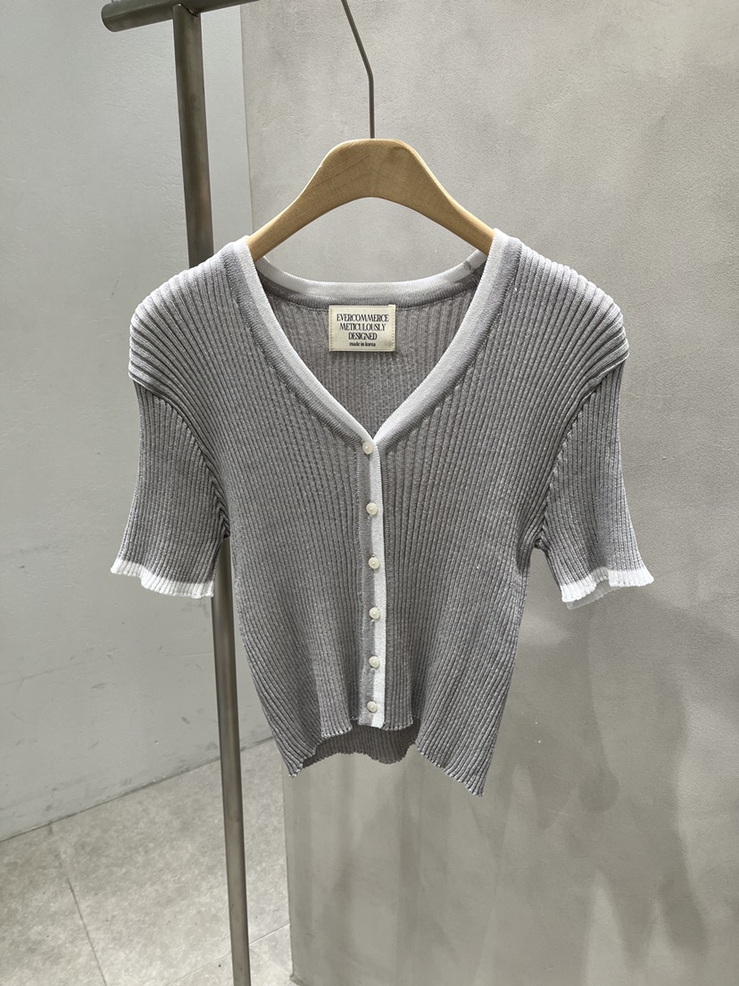 EVERCOMMERCE METICULOUSLY DESIGNED韓國直郵實拍女裝新品26春夏針織衫EVERCOMMERCE METICULOUSLY DESIGNED針織衫圖色2