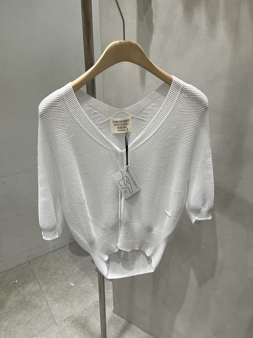 EVERCOMMERCE METICULOUSLY DESIGNED韓國代購女裝新款26春夏針織衫EVERCOMMERCE METICULOUSLY DESIGNED針織衫