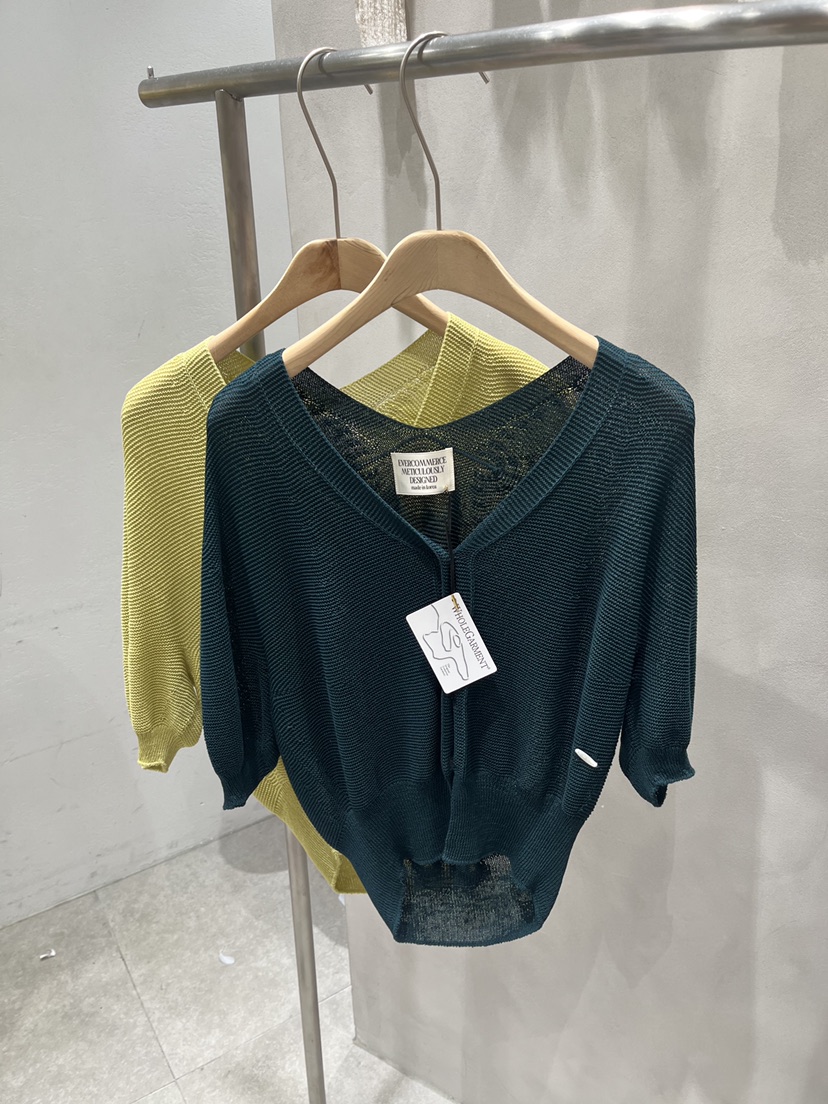 EVERCOMMERCE METICULOUSLY DESIGNED韓國直郵實拍女裝新品熱賣針織衫EVERCOMMERCE METICULOUSLY DESIGNED針織衫