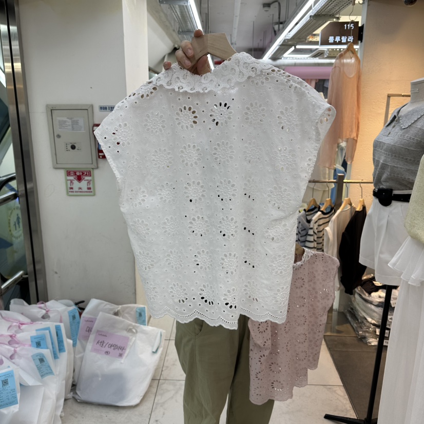FLYFLY/LULULALLA/LIVE韓國東大門直郵女裝新品26春夏襯衫蕾絲衫FLYFLY/LULULALLA/LIVE襯衫/蕾絲衫