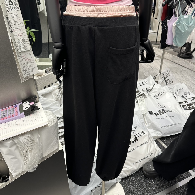 NUEUN東大門實拍韓國女裝新款26春夏26夏季休閑褲蕾絲寬松緞面NUEUN/SEEOT休閑褲