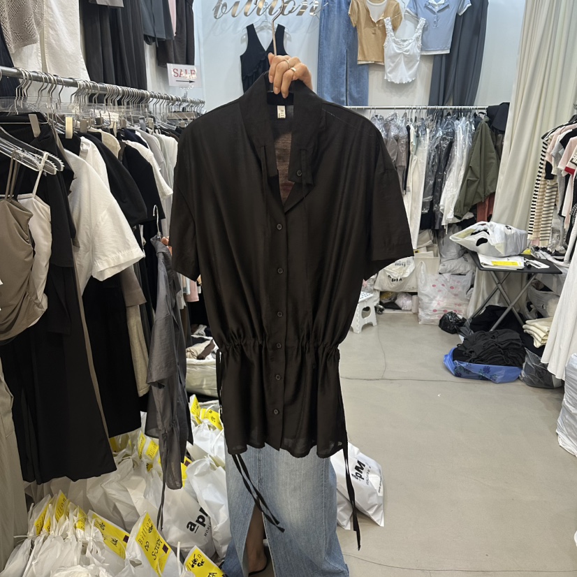 BILLION-L韓國直郵女士新品熱賣襯衫蕾絲衫不含內搭高領BILLION-L襯衫/蕾絲衫圖色2