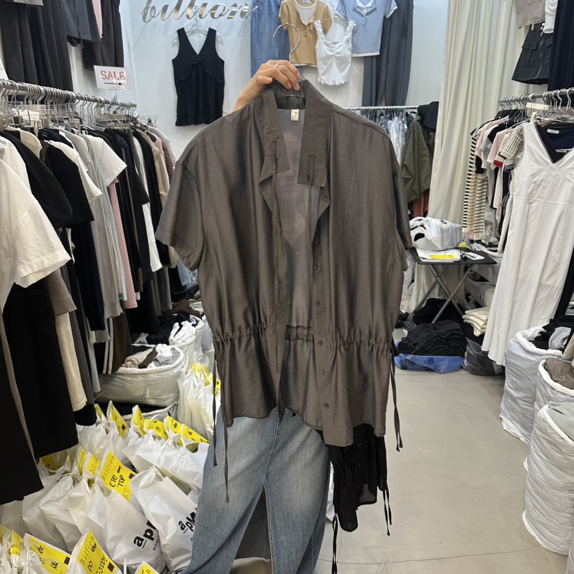 BILLION-L韓國直郵女士新品熱賣襯衫蕾絲衫不含內搭高領BILLION-L襯衫/蕾絲衫圖色3