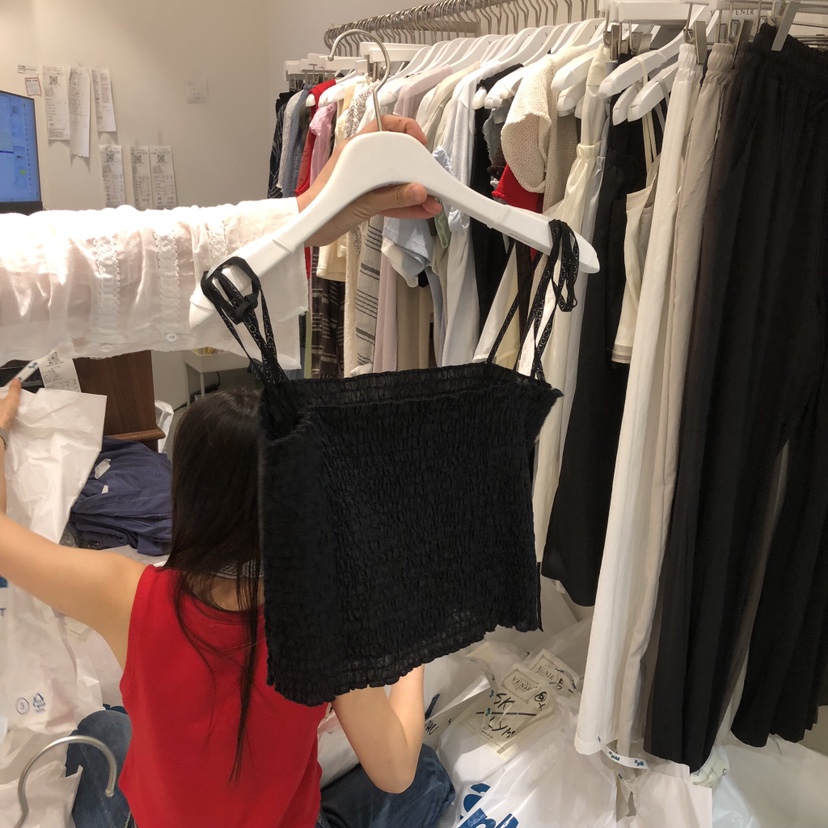 VENIR-a韓國直郵實拍女裝新品時尚推薦26夏季熱賣吊帶背心VENIR-a吊帶/背心