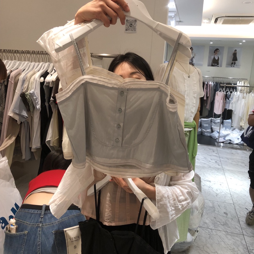 VENIR-a韓國直郵實拍女裝新品熱賣時尚人氣26夏季吊帶背心VENIR-a吊帶/背心圖色2