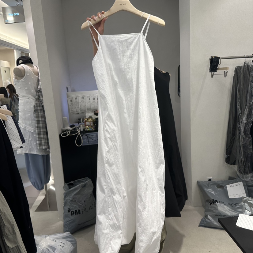 NOB韓國直郵實拍女裝新品人氣26春夏職業推薦26夏季連衣裙The Nob連衣裙圖色1