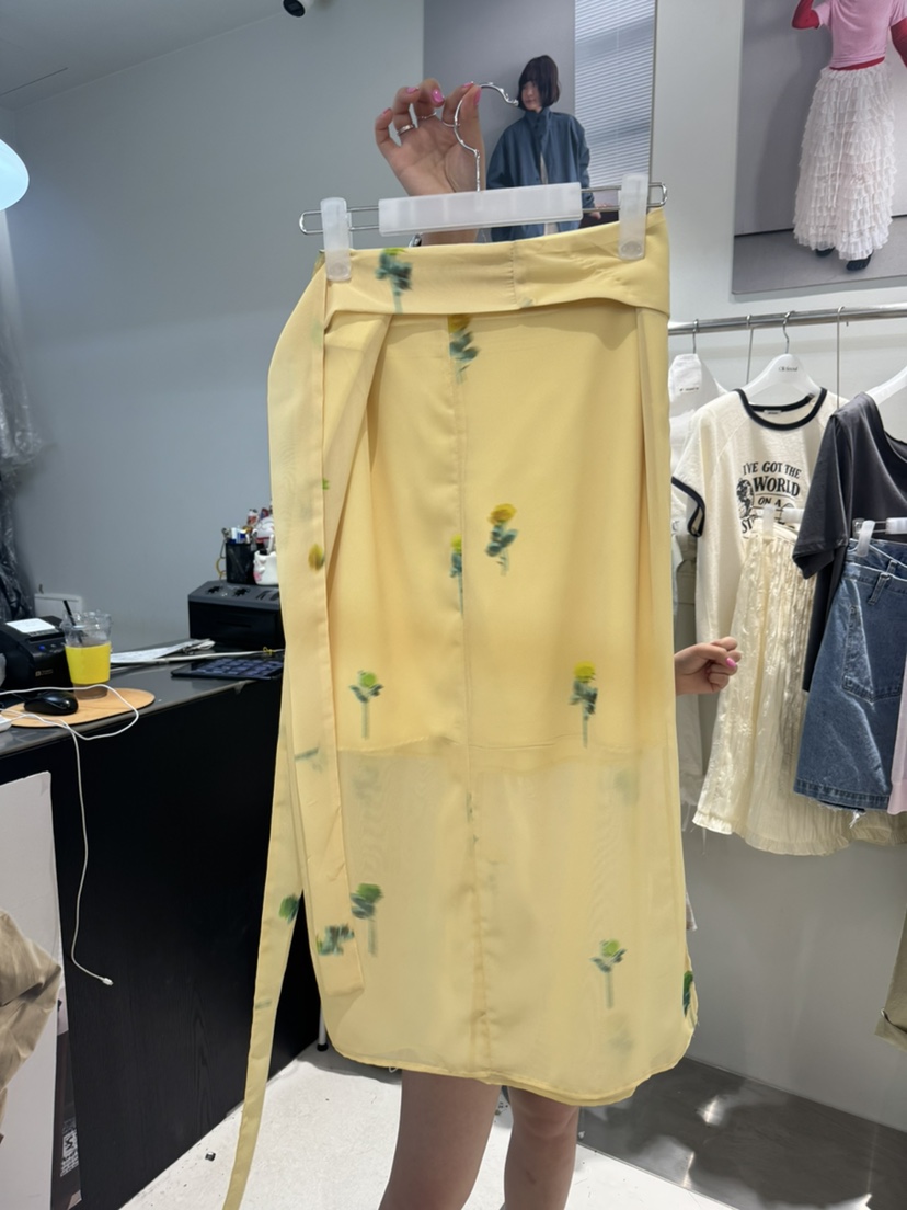OLI SEOUL韓國直郵實拍女裝新品推薦職業26夏季時尚長裙OLI SEOUL長裙