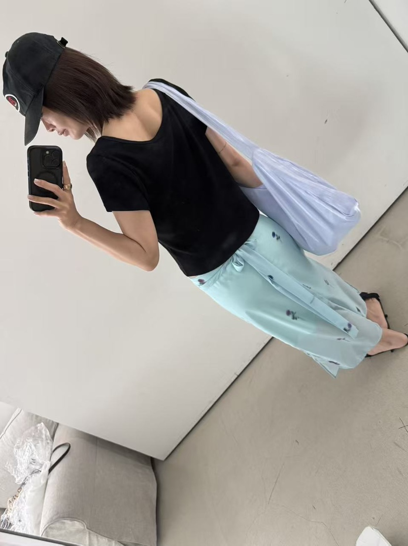 OLI SEOUL韓國直郵實拍女裝新品推薦職業26夏季時尚長裙OLI SEOUL長裙