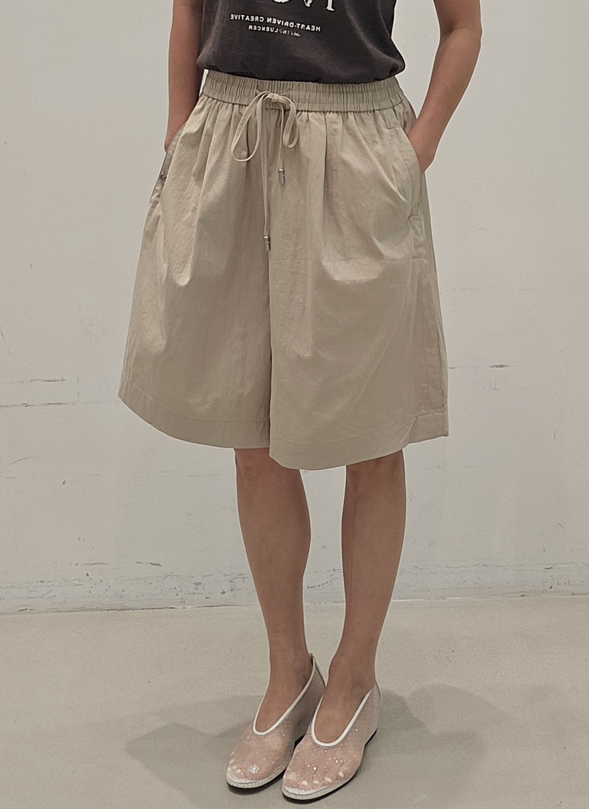 NEOUL韓國東大門直郵女裝新品人氣熱賣時尚26春夏推薦短褲NEOUL/ahin雙領標簽短褲